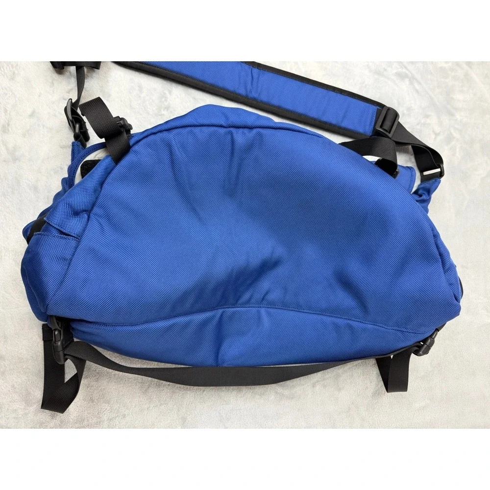 Patagonia Messenger Crossbody Shoulder Bag Large Blue Padded Laptop Utility Work